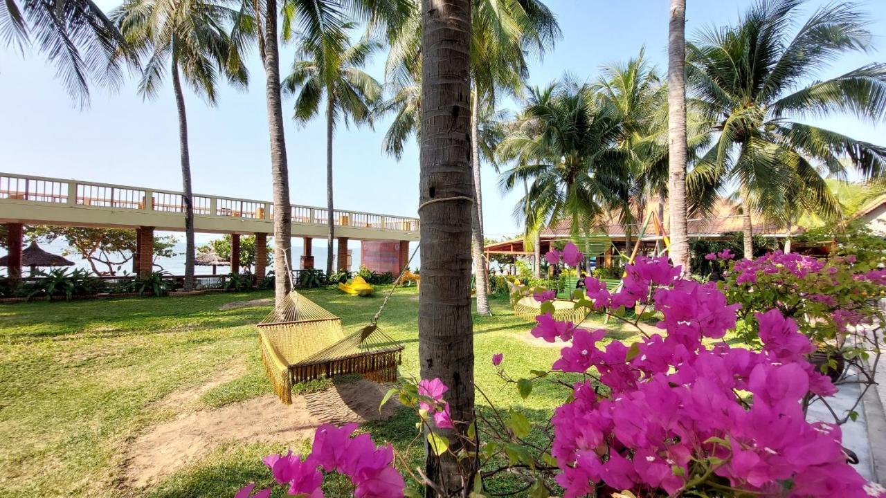 Hon Rom Central Beach Resort Mũi Né Exterior foto
